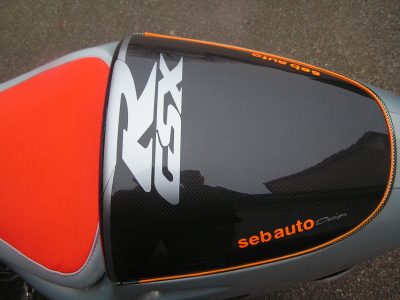 moto_f34.jpg
